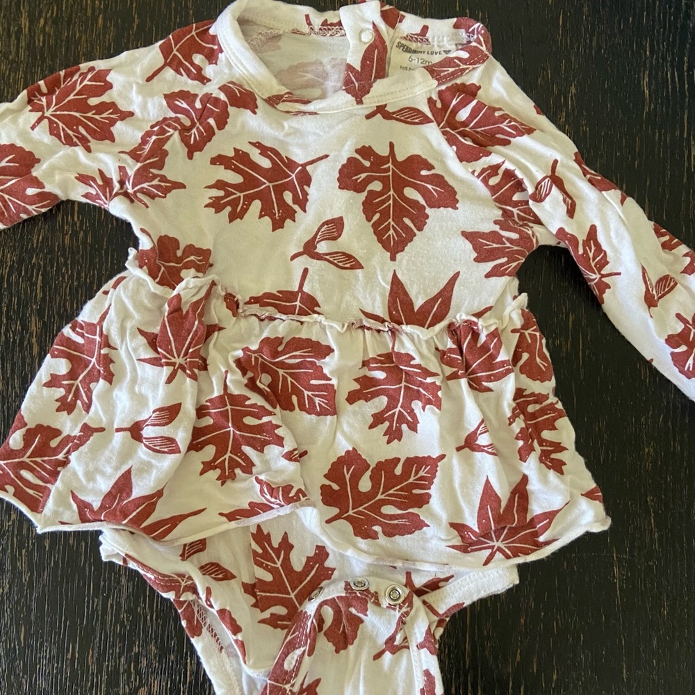 Spearmint Baby Leaf Print Long Sleeve Onsie